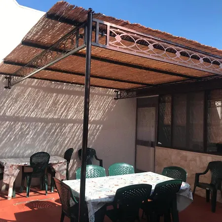 Semesterbostad Villino Rosso Torre Lapillo